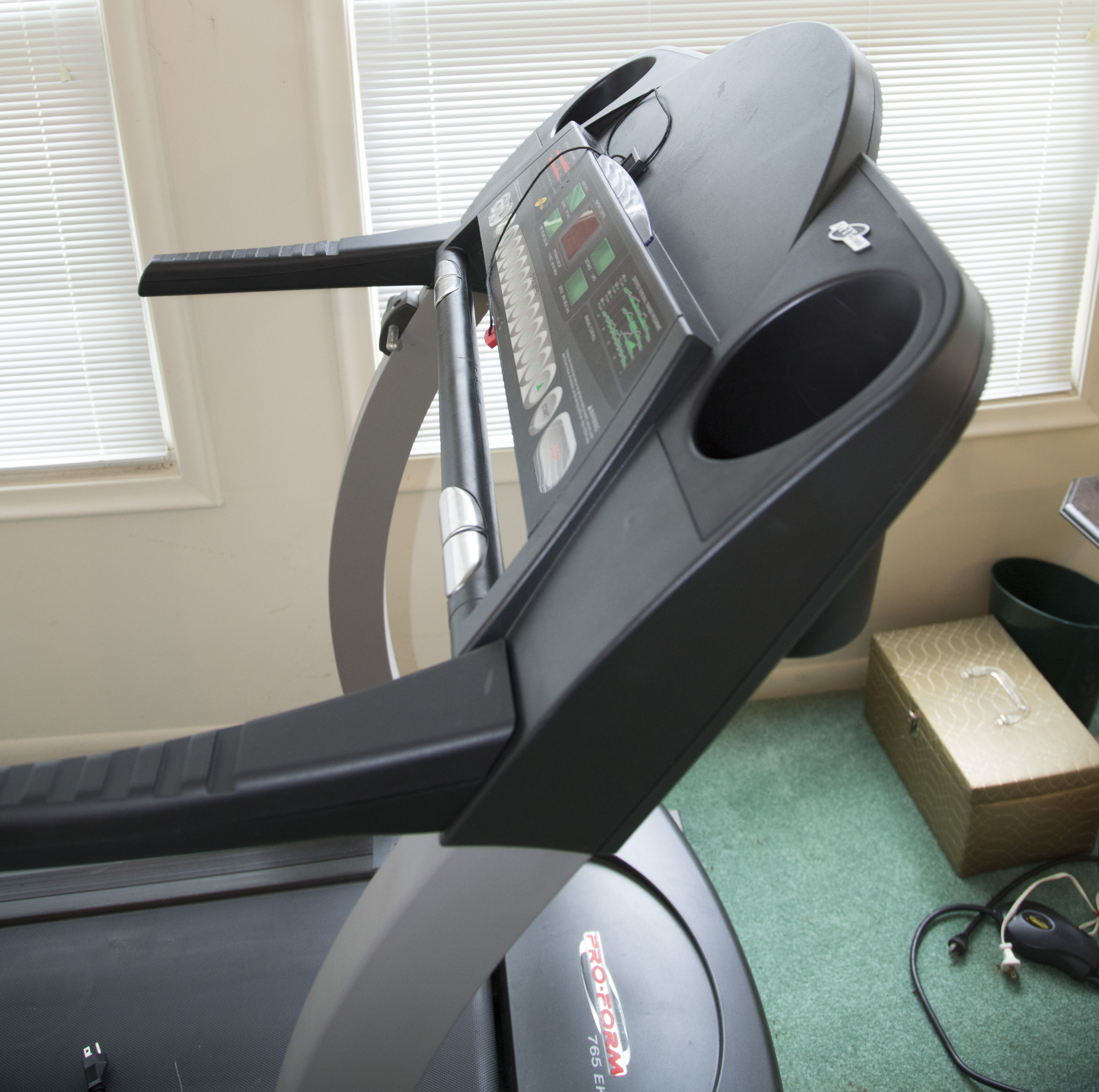 Pro Form 765 EKG Treadmill EBTH